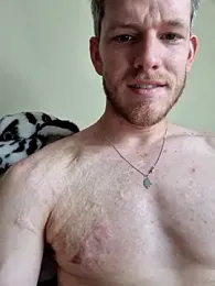 Love_Bert webcam model stream image