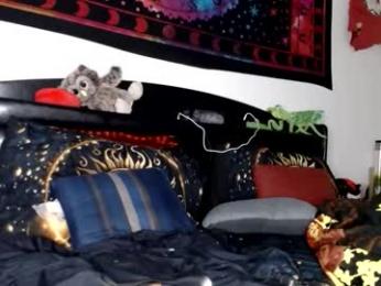 throatchakra webcam model stream image