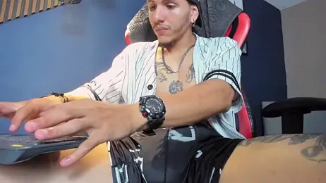 DanteLuxx webcam stripchat model stream image