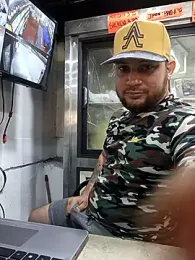 Catire10_ webcam model stream image