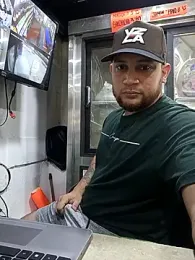 Catire10_ webcam model stream image