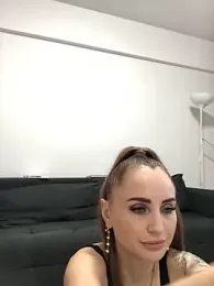 madonnaaaa webcam model stream image