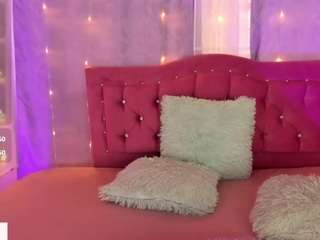 wild-lilhy webcam model stream image