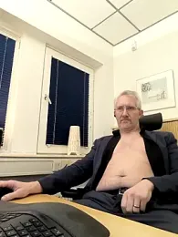 tom-swede webcam stripchat model stream image