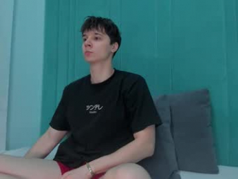 hugebangins_ webcam model stream image