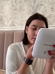 KikiWatson webcam model stream image