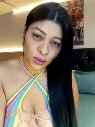 Lashmy111 webcam model stream image