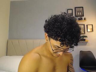 Adonis Dlh webcam model stream image