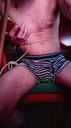 Vijunior webcam model stream image