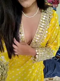 Meenakshi_ webcam model stream image