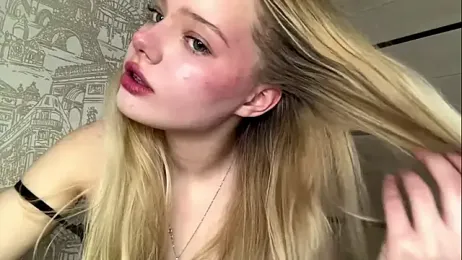 Malinwitch webcam model stream image
