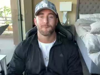 brettmycles webcam model stream image