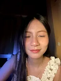 Lil-Gi webcam model stream image