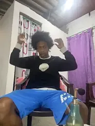 Larry-n-clouds webcam model stream image