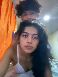 Nezuko-uWux webcam model stream image