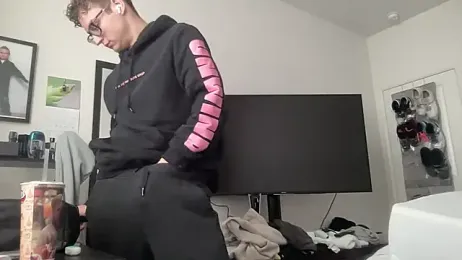 ryan_28747 webcam stripchat model stream image