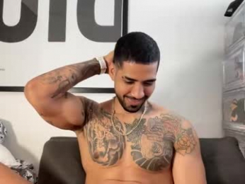 myke_esthetic webcam model stream image