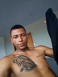 oPretin013 webcam model stream image