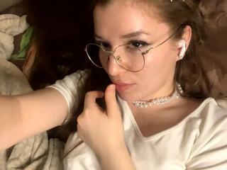 Eugenie Densmore webcam model stream image