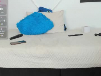 rooxxyy_ webcam model stream image