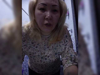 QWEENTIS webcam bongacams model stream image