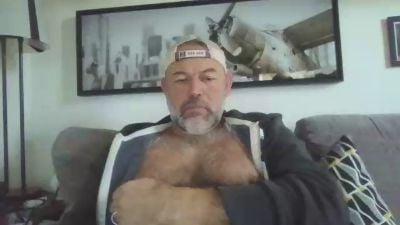 bear70s webcam model stream image