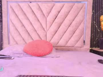 hanna_evanns_ webcam model stream image