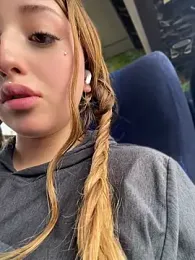 Baby__Otaku webcam stripchat model stream image