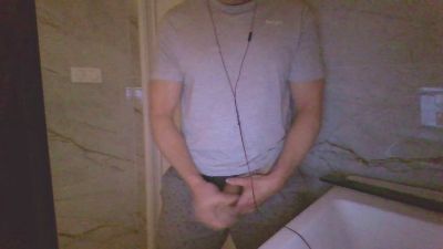 queue22 webcam model stream image