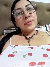 You-kitty2025 webcam model stream image