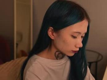 le_chan webcam model stream image