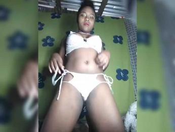 Mathildahh webcam model stream image