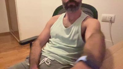 hairywanker35 webcam cam4 model stream image
