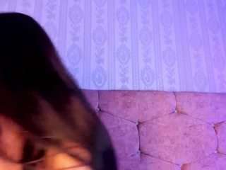 lunar-leen webcam model stream image