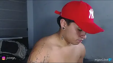 boylatin_7 webcam stripchat model stream image