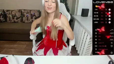 LittleCandy18 webcam model stream image