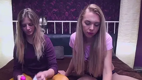 BlondeWitches webcam model stream image