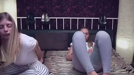 BlondeWitches webcam model stream image