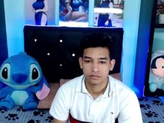 oliverttwink1 webcam model stream image
