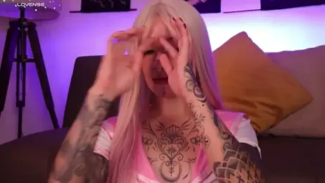 Daarlene webcam model stream image