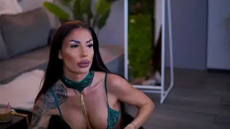 RaquelleVon webcam stripchat model stream image