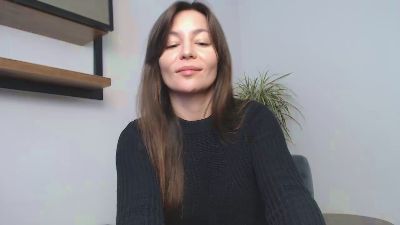 Verinikk_kiss webcam model stream image
