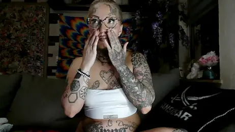 RoxxyInk webcam model stream image