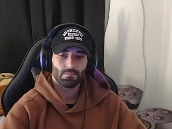 Aaron_hyuga webcam model stream image