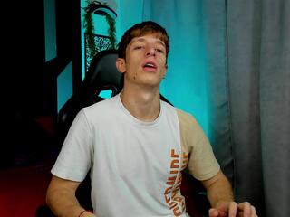 Ostin Saints webcam model stream image