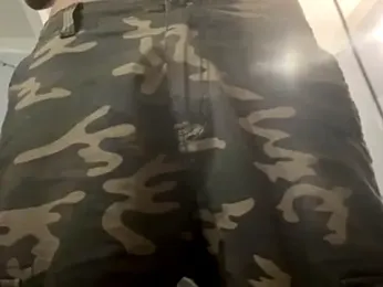 TheRealMrDLlong webcam model stream image