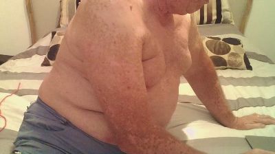 cater26pill webcam model stream image