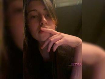 KristinaScott webcam model stream image