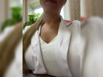 -Jolly- webcam bongacams model stream image