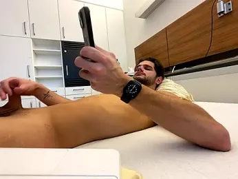 youngboyformommy24 webcam model stream image